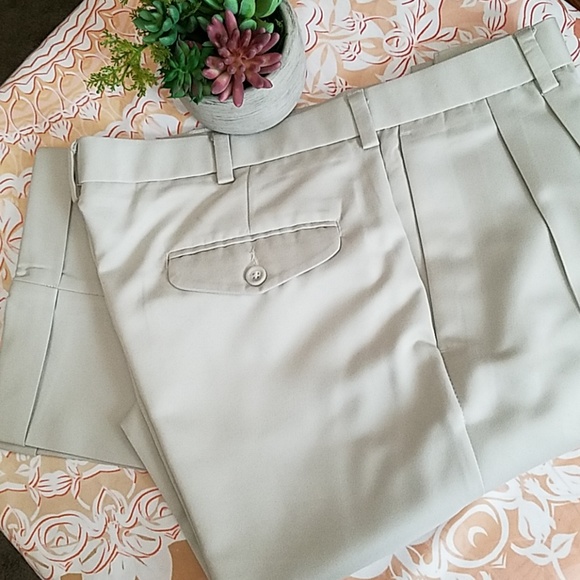 Dockers Other - MEN'S DOCKERS EUC